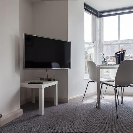 Stunning 2 Bed Apartment With Sea Views, Penzance Buitenkant foto