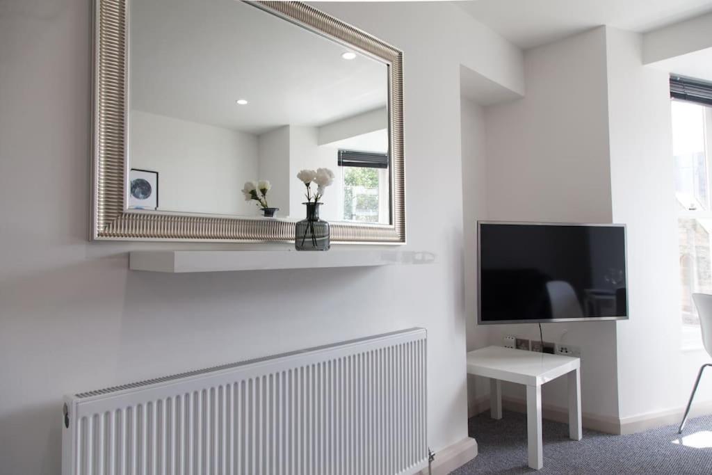 Stunning 2 Bed Apartment With Sea Views, Penzance Buitenkant foto