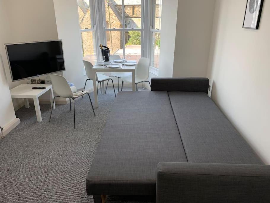 Stunning 2 Bed Apartment With Sea Views, Penzance Buitenkant foto
