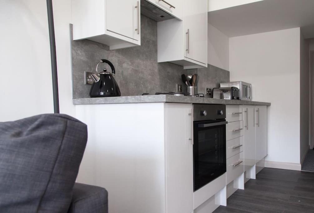Stunning 2 Bed Apartment With Sea Views, Penzance Buitenkant foto
